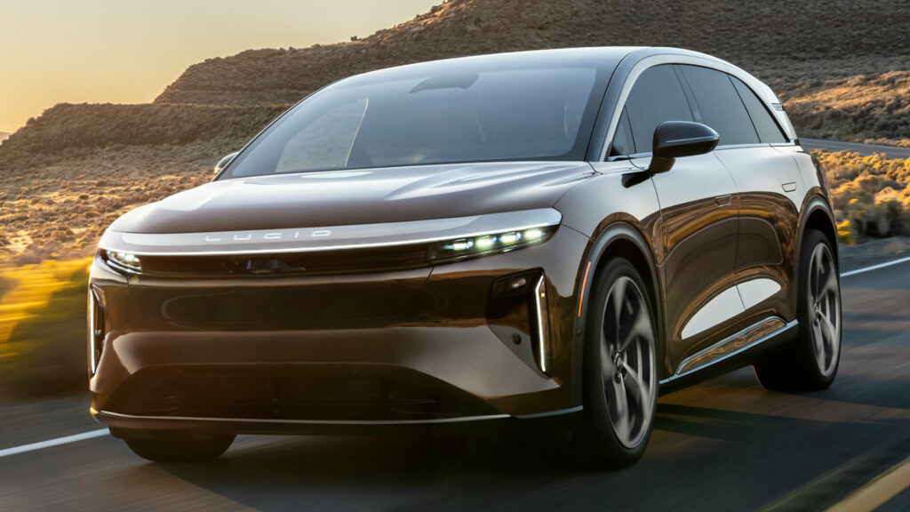 Люцидова доступніша модель Gravity втратила сотні кінських сил, але заощадила вам тисячі доларів