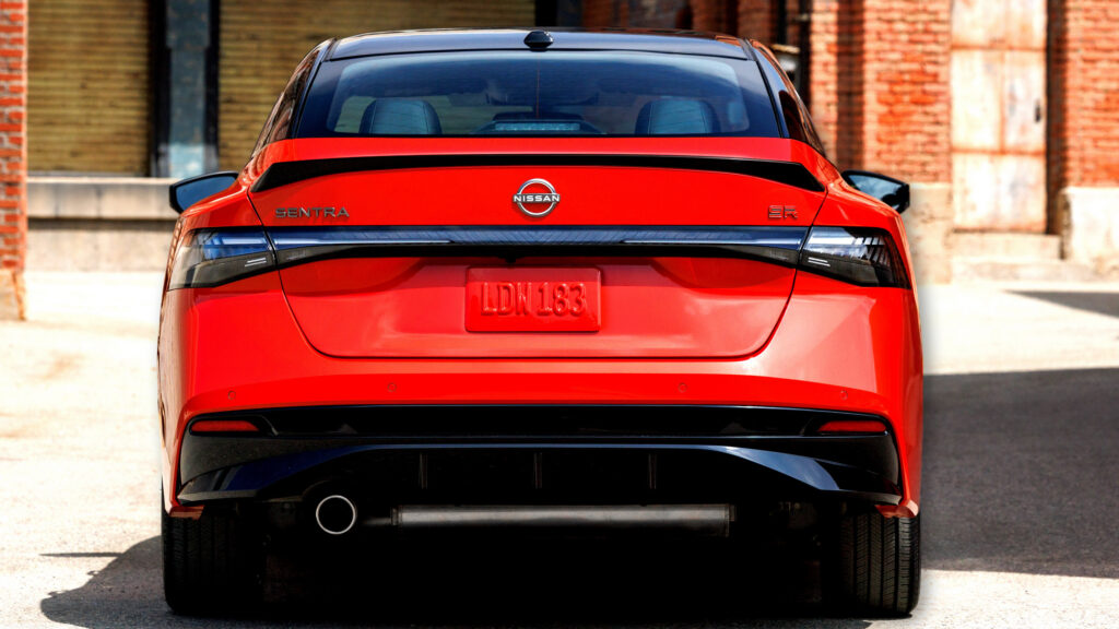 Nissan представив оновлений Sentra 2026 року з елементами преміум-класу за доступною ціною