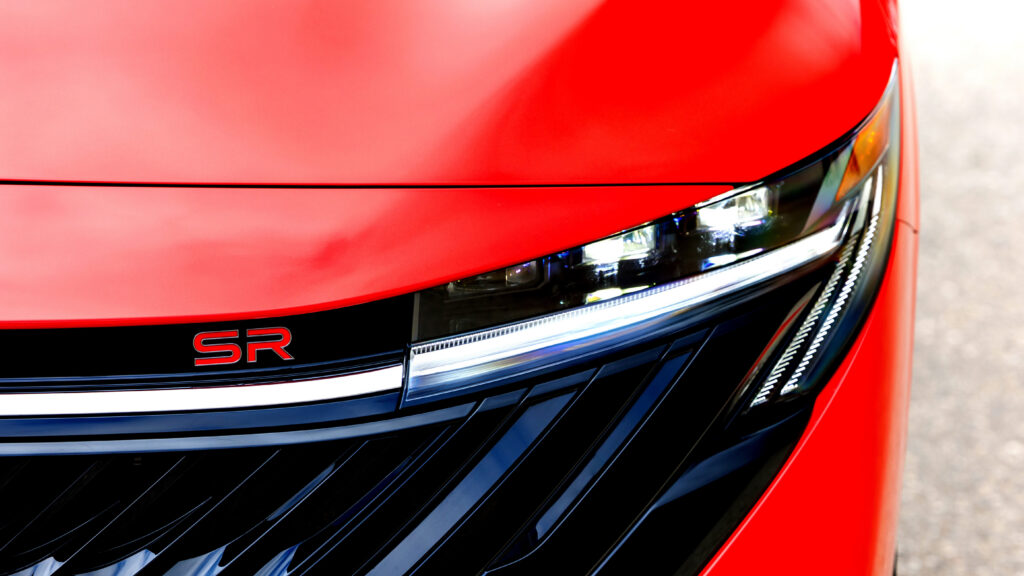 Як Nissan досяг ефекту більшого розміру нової Sentra без збільшення габаритів