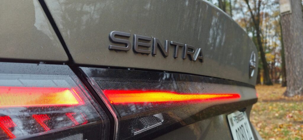 2026 Nissan Sentra заключний вигляд