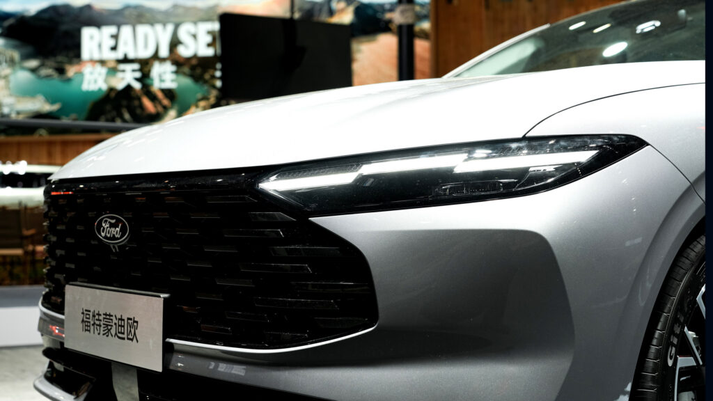 Ford надасть Taurus та Mondeo стилю Mustang у 2026 році