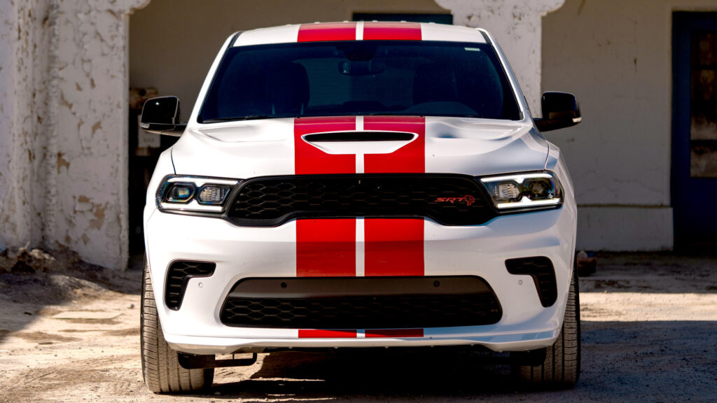 А пам’ятаєте, як Dodge припинили випуск Durango з двигуном V6? Ось що сталося далі
