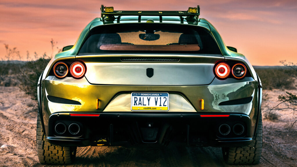 Перший у світі розкішний позашляховик з італійським V12 мотором ігнорує факт існування Lambo Rambo