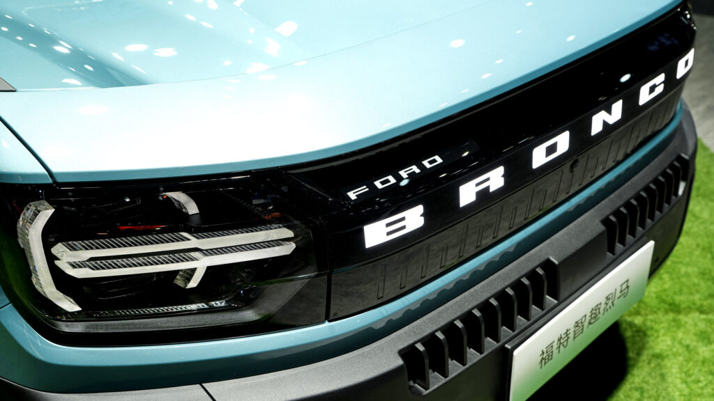 Електричний Ford Bronco коштує як наш, але пропонує вдвічі більше потужності