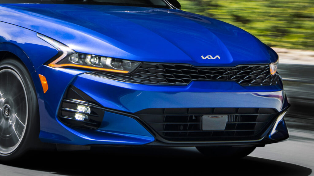 Kia відкликає 250 тисяч седанів через ризик плавлення паливних баків