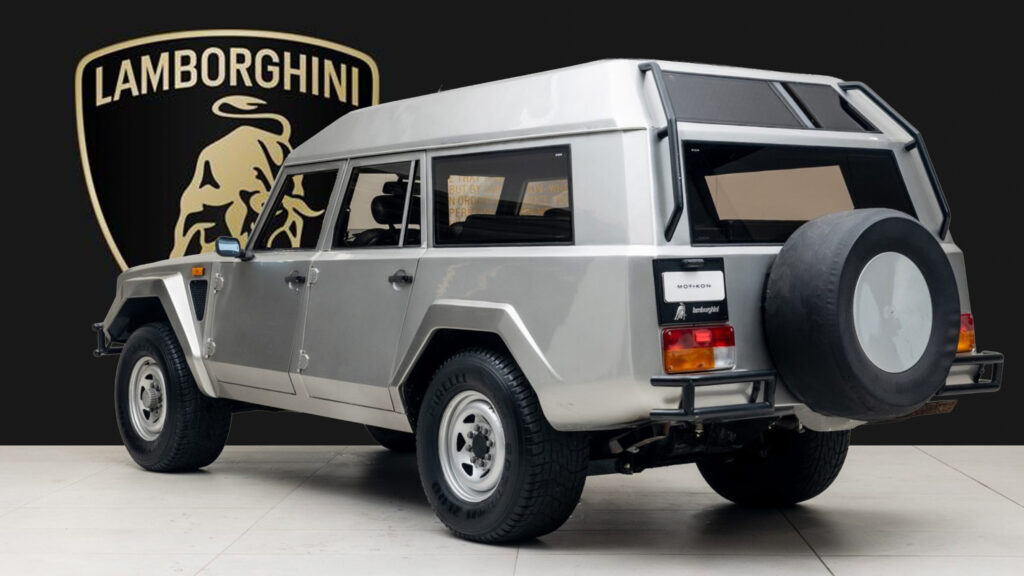 Ця унікальна версія Lamborghini LM002 у кузові універсал є справжнім прообразом сучасного Urus