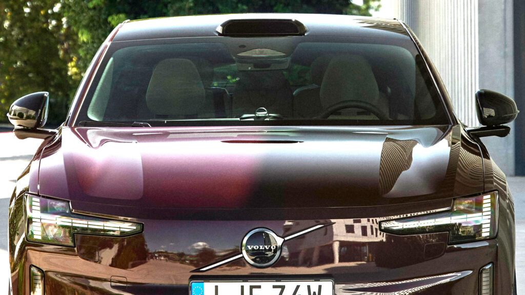 Volvo позбавляються характерного горба на даху з LiDAR, що викликає незадоволення у Luminar