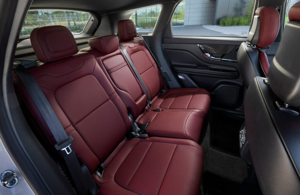 Деталь Lincoln Corsair