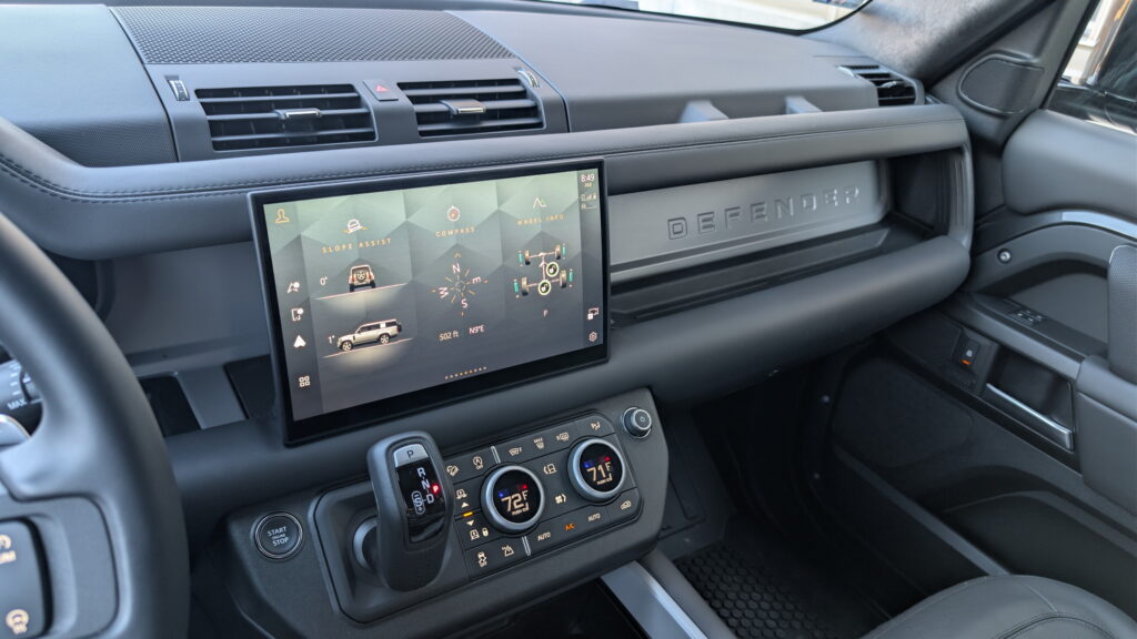 Мультимедійна система Defender