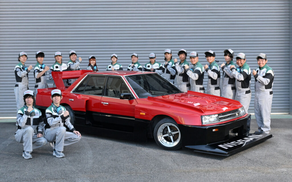 Кастомний Nissan Skyline R30