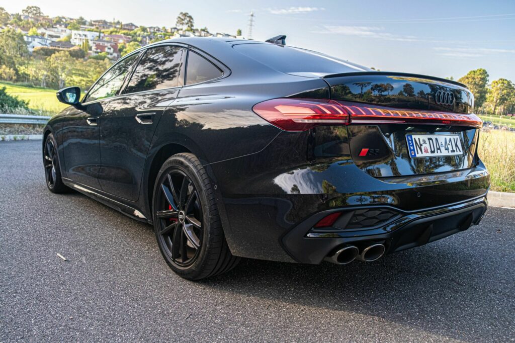 Audi S5 Задня частина