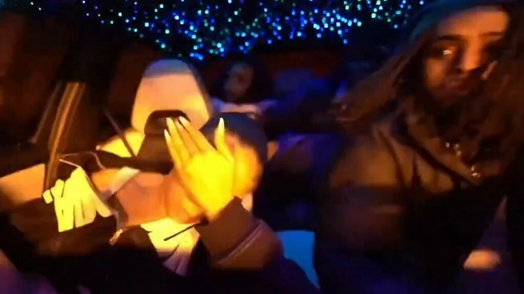 Прямий ефір з BMW M3 та Charger відомого стрімера на Twitch завершився передбачуваним чином