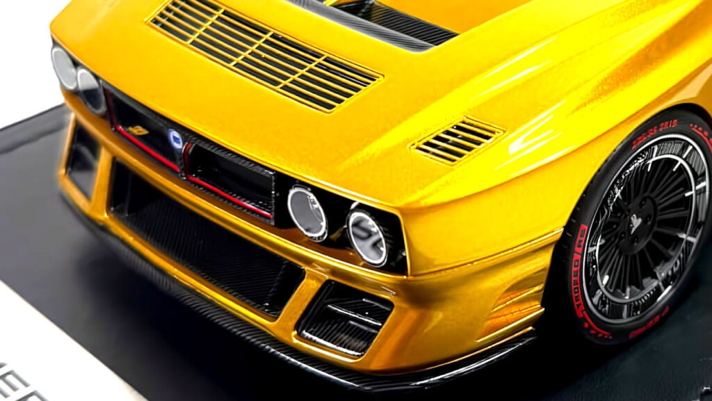 Коли справжнє коштує півмільйона, доводиться обходитися цим