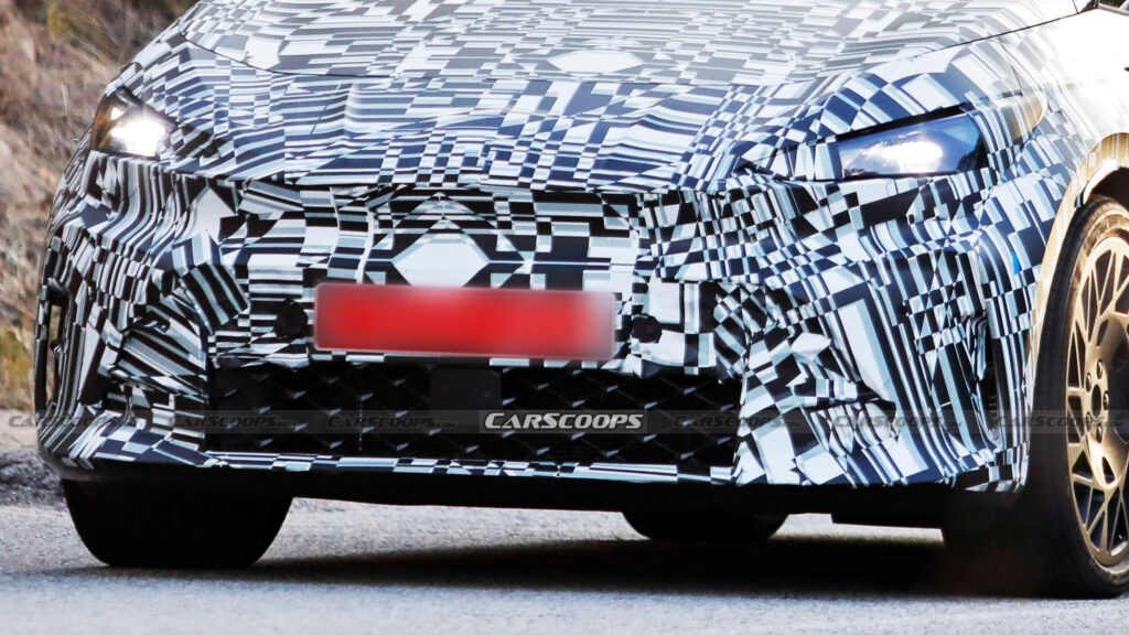 Купра удосконалює дизайн свого електрогетчбека, коли всі погляди прикуті до Raval