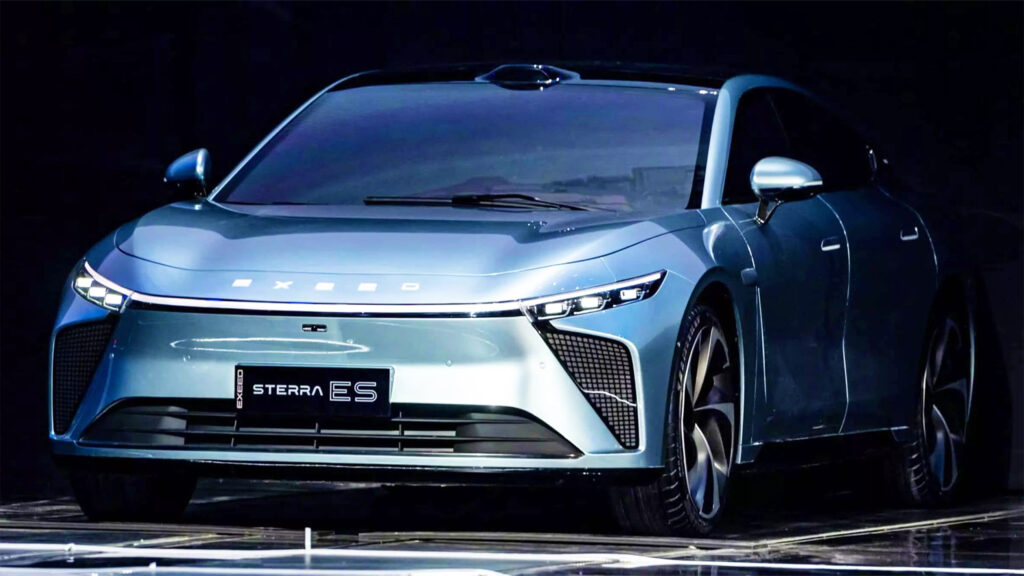 Китайська марка, що спіткнулася на сходах, тепер прагне до слави на Ле-Мані