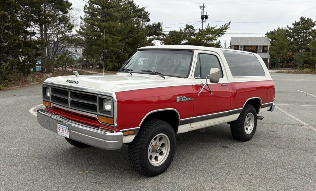 Dodge Ramcharger