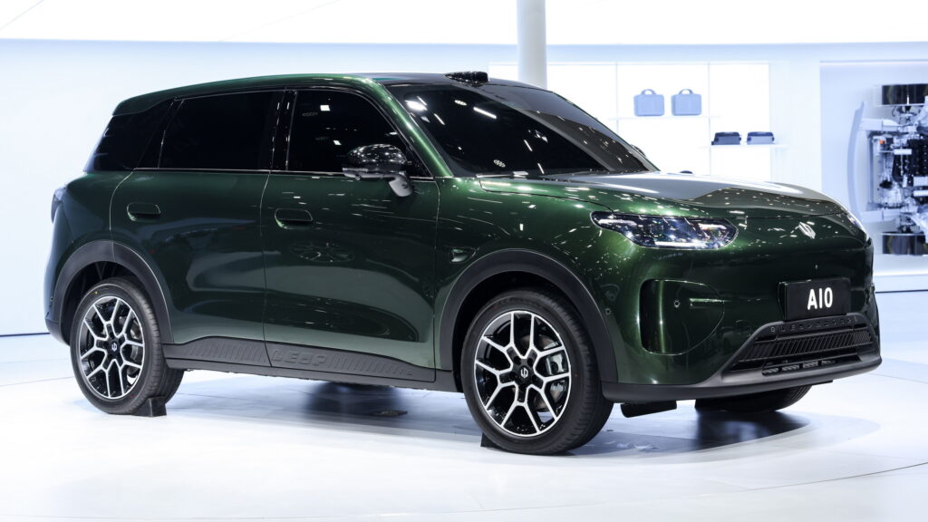 Модель Leapmotor