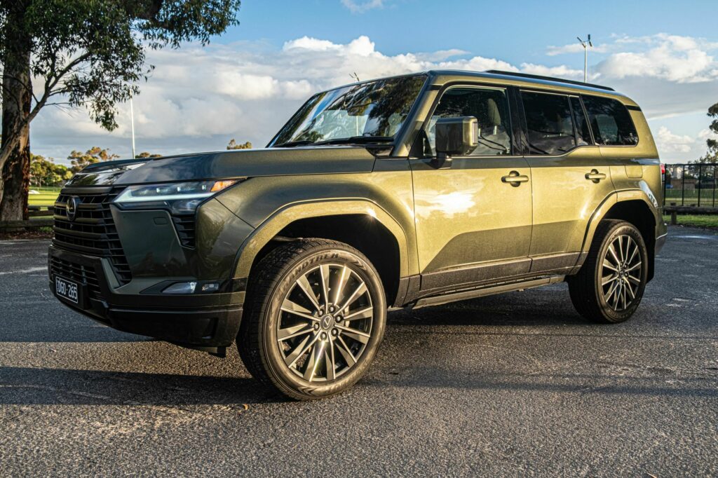 Lexus GX 550 на бездоріжжі