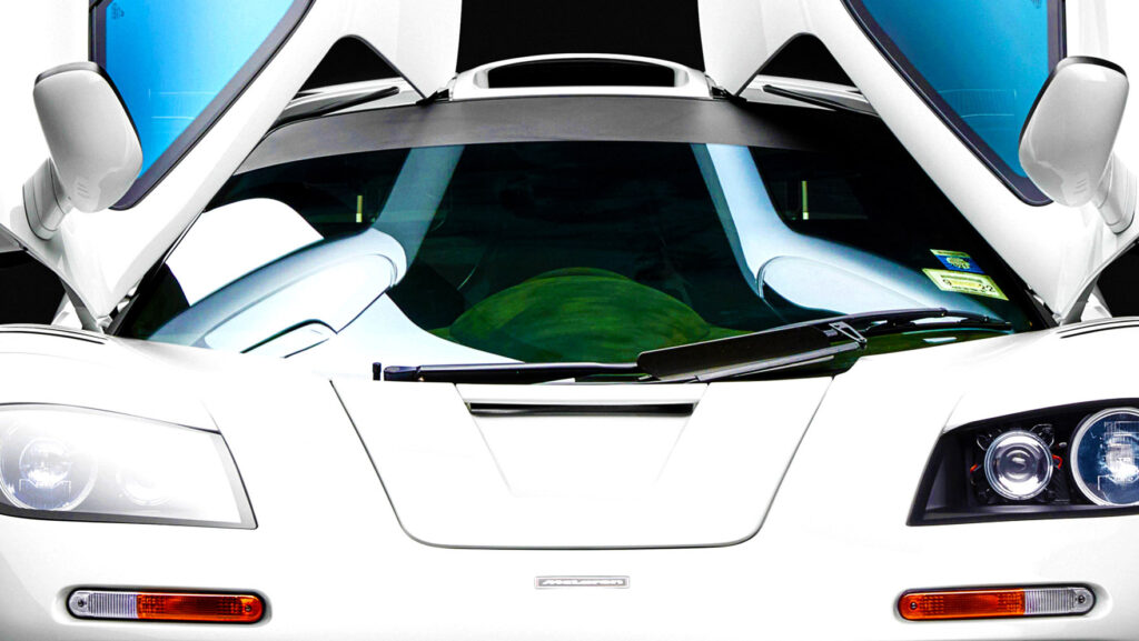 Автомобіль для монархів: як McLaren перетворив султанський болід на безцінний шедевр