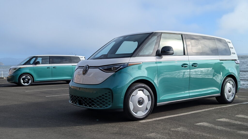 Volkswagen ID. Buzz в русі