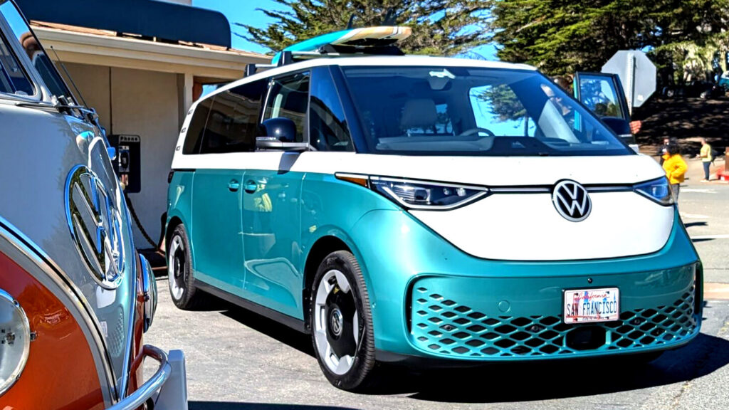 Volkswagen відкладає запуск ID. Buzz до 2026 року, а дилери висловлюють побоювання щодо майбутнього моделі