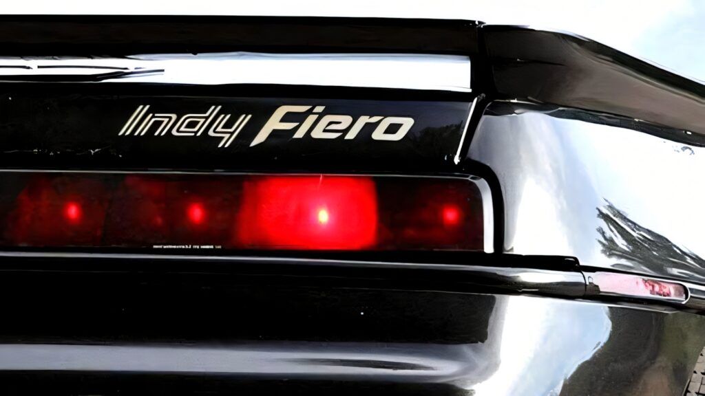 Цей легендарний V8 від Pontiac здійснив мрію про центральне розташування двигуна задовго до появи C8