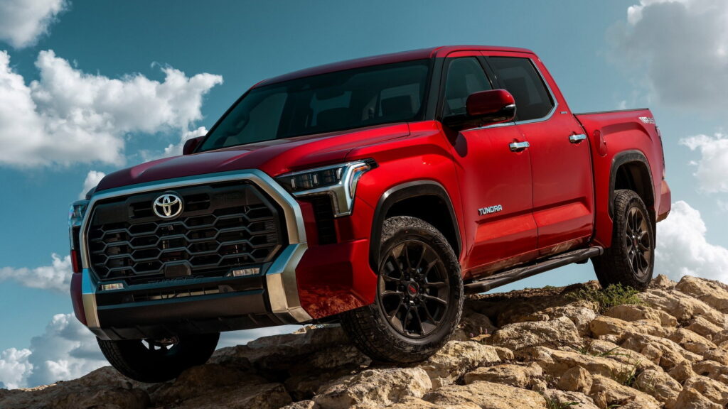 Тойота роками не зважала на цю функцію Apple, але незабаром вона може стати обов’язковою