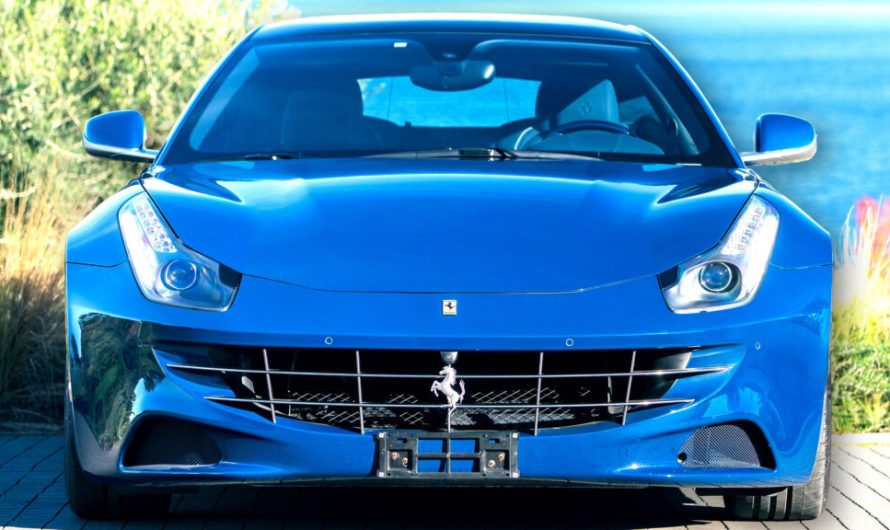 Цей Ferrari FF виглядає звичайно, поки не побачиш, що Джон Елканн сховав всередині