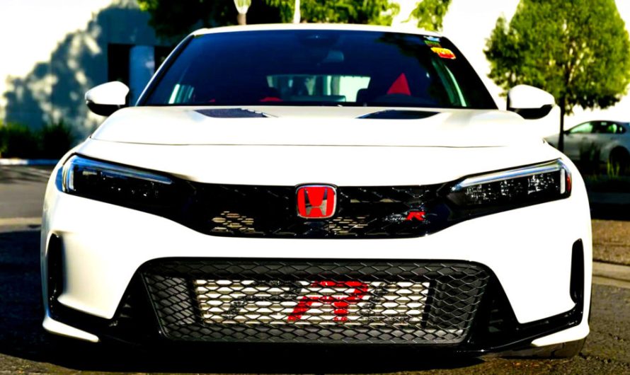 Чотирирічний Honda Civic Type R з пробігом 28 тисяч миль був проданий майже на 10 тисяч доларів дорожче за стартову ціну