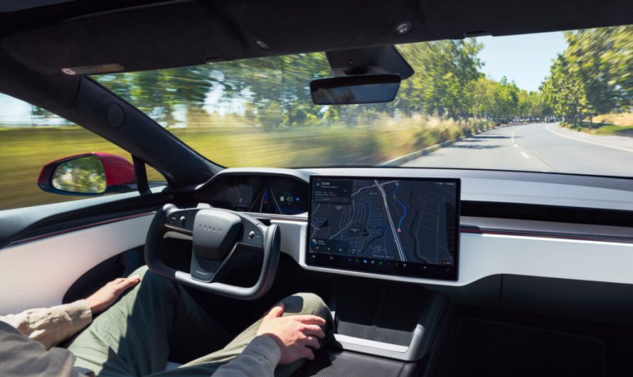 Функція автопілота Tesla тепер доступна за щомісячною підпискою для всіх