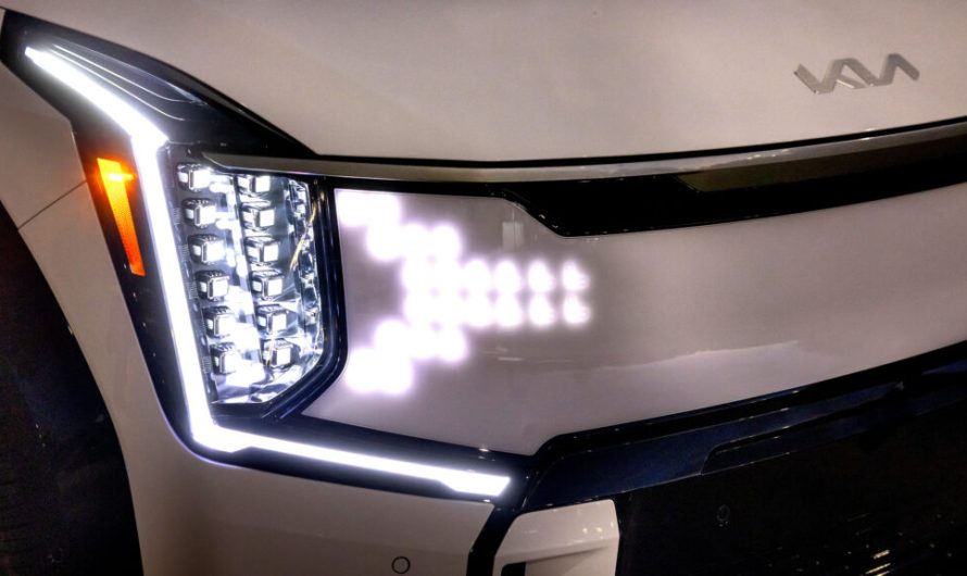 Продажі електромобілів Kia різко впали, але компанія вперше в історії зробила несподіваний крок