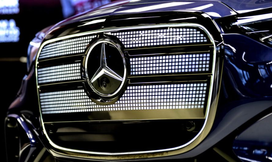 Mercedes припиняє виробництво EQS та готує його наступника під іншою назвою