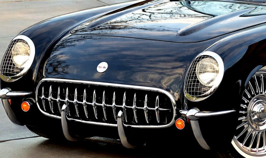 Цей Corvette зовні нагадує 1954 рік, але за кермом він відчувається як Z06