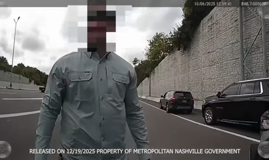 Поліцейський зупинив колегу, який порушував швидкість під час супроводу спікера Секстона, що призвело до фізичної сутички