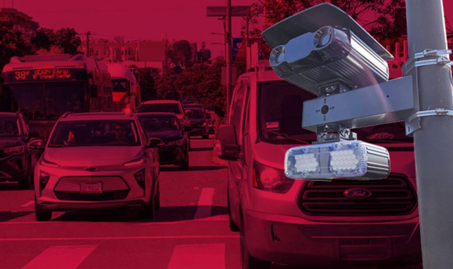Жителі Каліфорнії продовжують сплачувати штрафи з камер, хоча є думка, що цього можна було б уникнути