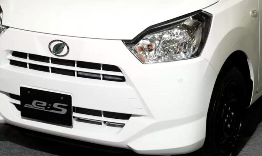 Daihatsu створила непомітний кей-кар з каркасом безпеки, який готується до продажу