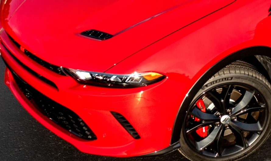 Stellantis стикається з проблемою продажу Dodge 2024 року, і не лише вони мають залишки авто