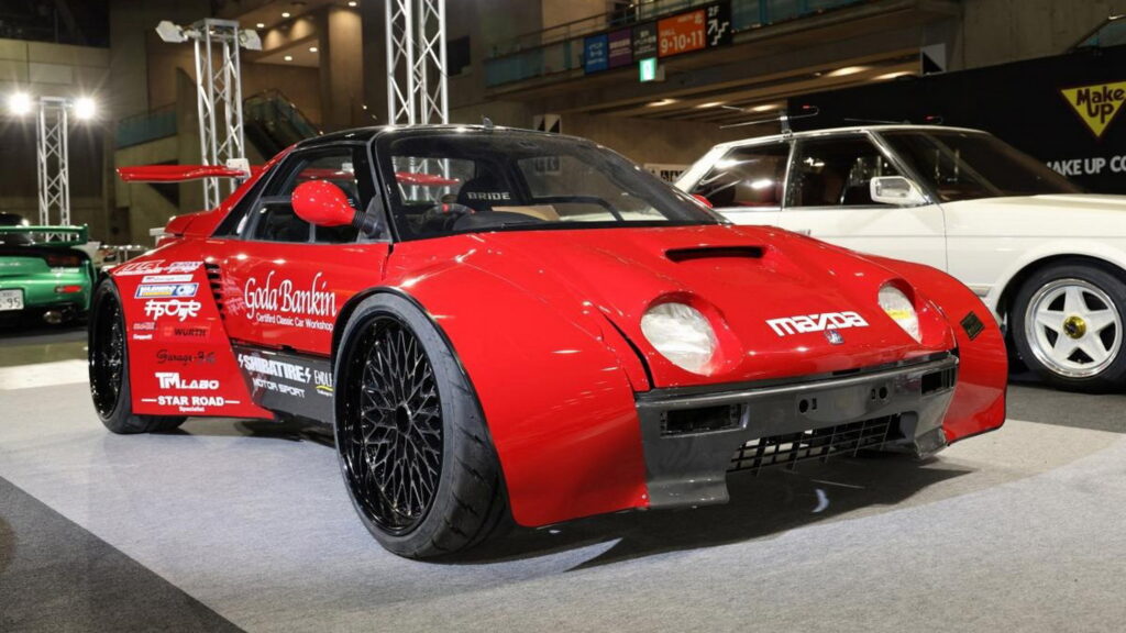 Engine bay of the rotary AZ-1