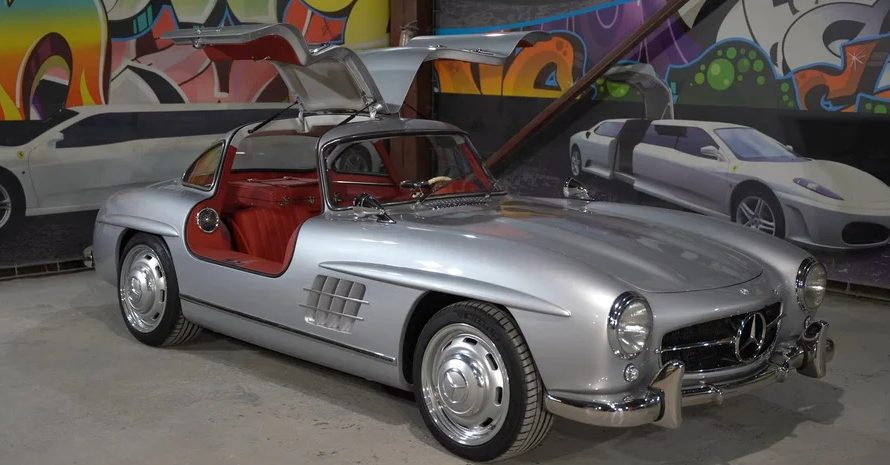 В Україні на базі янгтаймера відтворили олдтаймер Mercedes-Benz 300 SL 1955 року (відео)