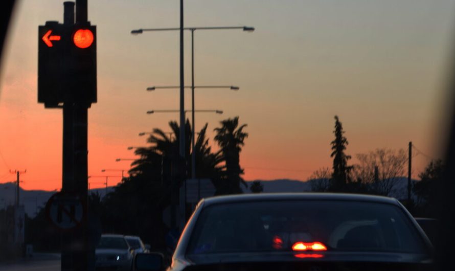 Кілька десятків камер зафіксували 10 тисяч водіїв, які проїхали на червоне світло, і це ще до встановлення 2000 штук зі штучним інтелектом