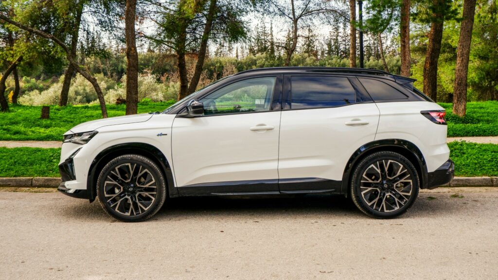 Renault Austral спереду