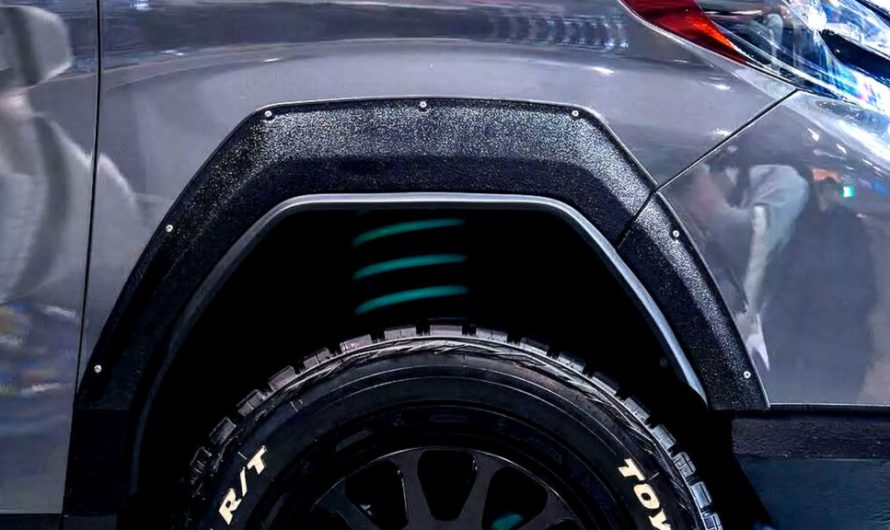 Цей мінівен від Toyota прагне стати наступним Land Cruiser