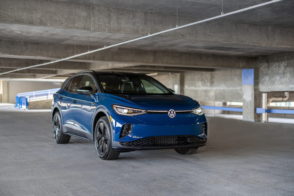 Volkswagen ID.4 на дорозі