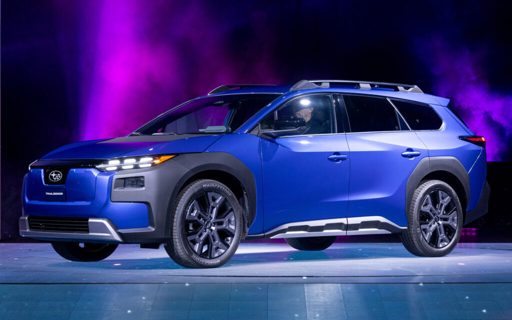 Порівняння Toyota bZ Woodland та конкурентів