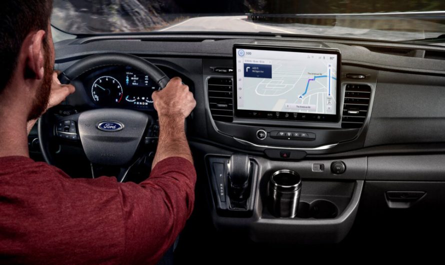 Власникам цих фургонів Ford наказує негайно припинити їх експлуатацію