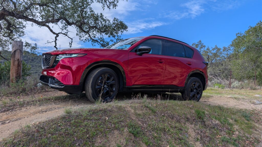 2026 Mazda CX-5 в русі