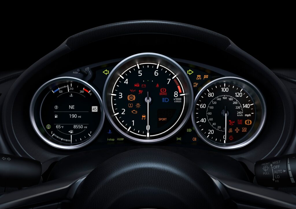 Mazda MX-5 ззаду