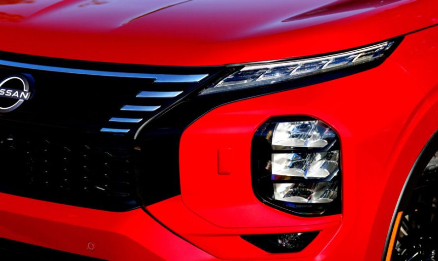 Три японські бренди продовжують взаємодіяти, проте їхнє об’єднання досі не відбулося