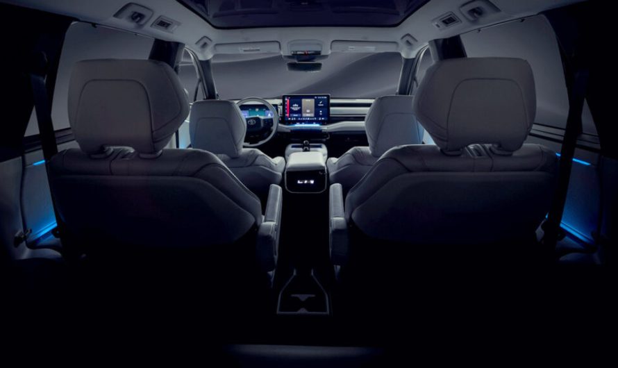 Тойота анонсувала новий трирядний позашляховик, який може стати наступником Highlander