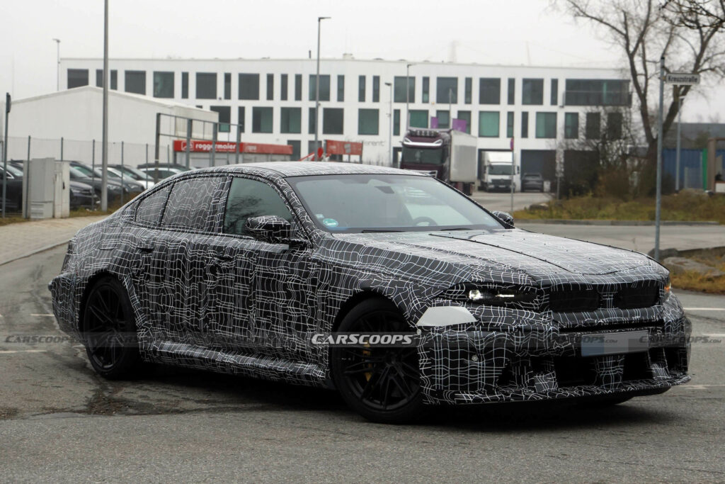 Прототип BMW M5